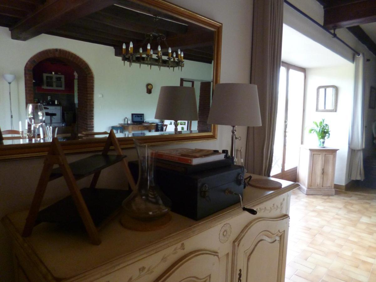 Le Moulin De Cors Bed and Breakfast Oulches Exteriör bild